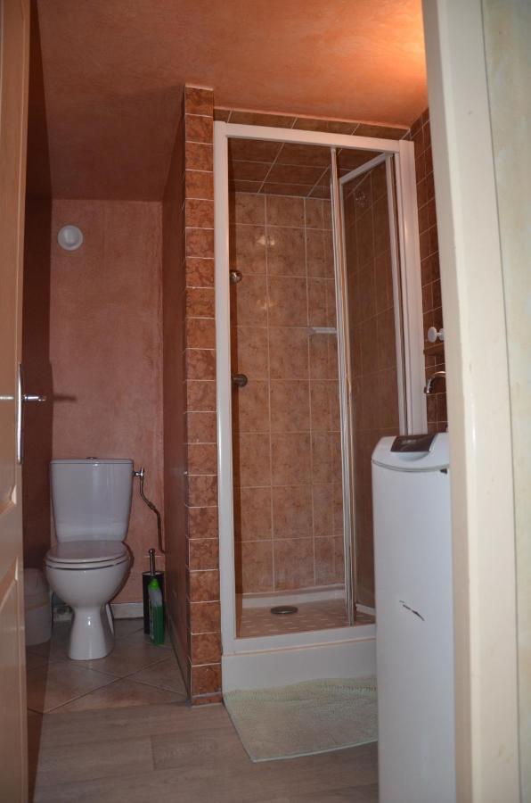 Studio Et Colocation - Gite Les 7 Fontaines Chevinay Ngoại thất bức ảnh
